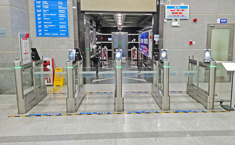 人臉識別考勤閘機(jī)