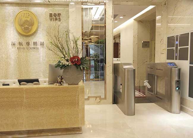 深圳寶安國際機(jī)場(chǎng)T3航站樓室內(nèi)擺閘案例 - 中出網(wǎng)-智能出入口與停車充電門戶