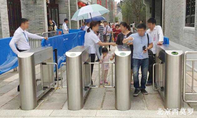 順德和園景區(qū)增設智能人行通道閘機案例 - 中出網(wǎng)-智能出入口與停車充電門戶