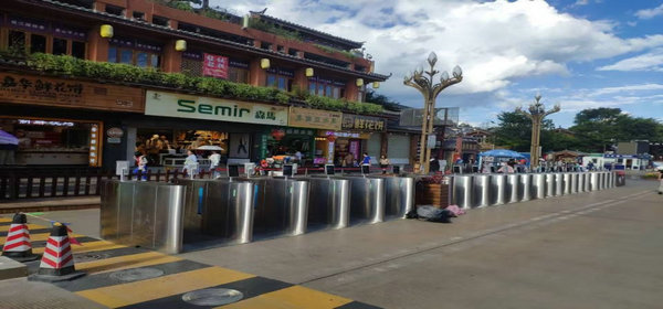 麗江古城人臉識(shí)別翼閘安裝 - 中出網(wǎng)-智能出入口與停車充電門戶