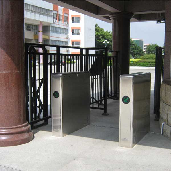 感謝深圳光明高級(jí)中學(xué)選用深圳出安智能通道閘
