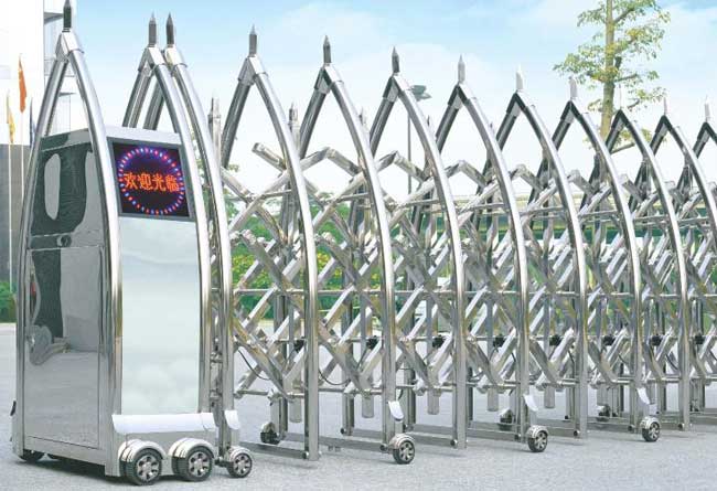 銀龍四號(hào)不銹鋼伸縮門