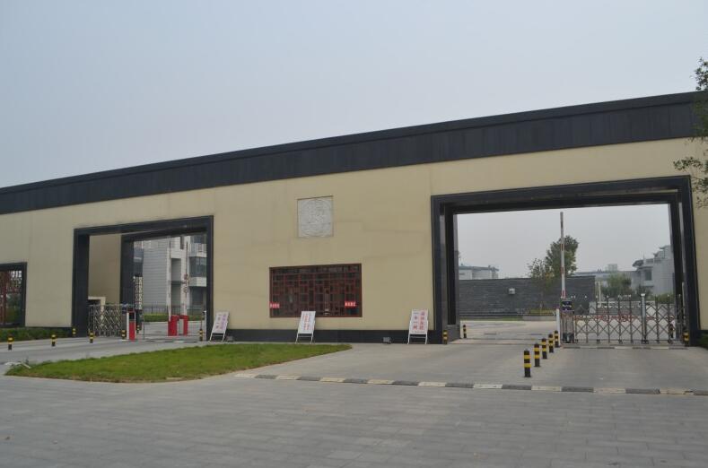 晉城皇城新區(qū)電動(dòng)伸縮門案例 - 中出網(wǎng)-智能出入口與停車充電門戶