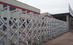 梅州市筑源建筑工程有限公司電動(dòng)伸縮門案例