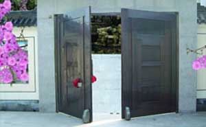 吳江橫扇獨(dú)院豪宅開(kāi)門(mén)機(jī)案例 - 中出網(wǎng)-智能出入口與停車(chē)充電門(mén)戶