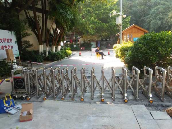 淮北國家礦山公園伸縮門案例 - 中出網(wǎng)-智能出入口與停車充電門戶