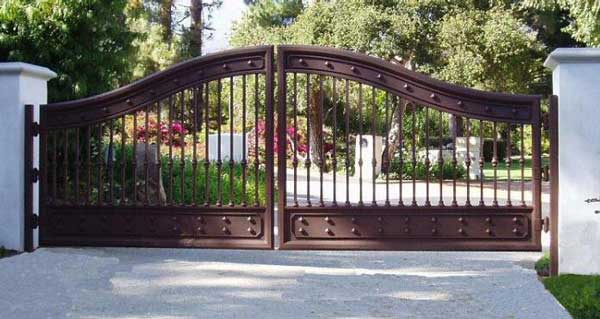 安順寶捷地產(chǎn)?黔中1號(hào)別墅大門案例 - 中出網(wǎng)-智能出入口與停車充電門戶