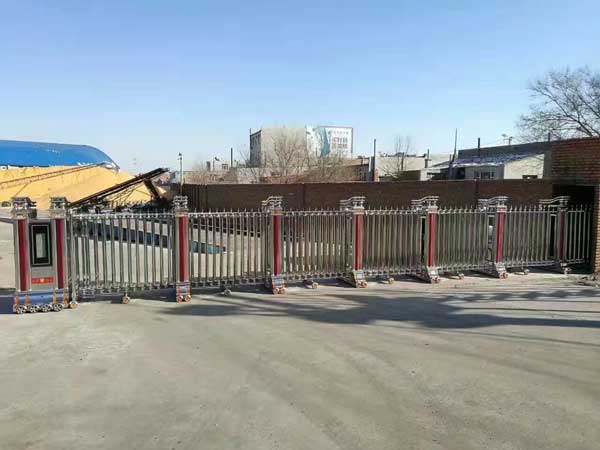 池州海螺水泥有限公司伸縮門(mén)案例 - 中出網(wǎng)-智能出入口與停車(chē)充電門(mén)戶(hù)