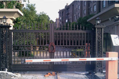 熱烈祝賀石嘴山出安智能鋁藝大門(mén)進(jìn)駐恒大綠洲