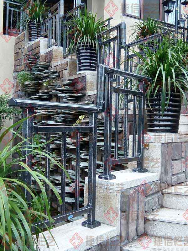 中衛(wèi)巨寧金沙國(guó)際護(hù)欄案例 - 中出網(wǎng)-智能出入口與停車(chē)充電門(mén)戶