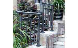 中衛(wèi)巨寧金沙國際護欄案例