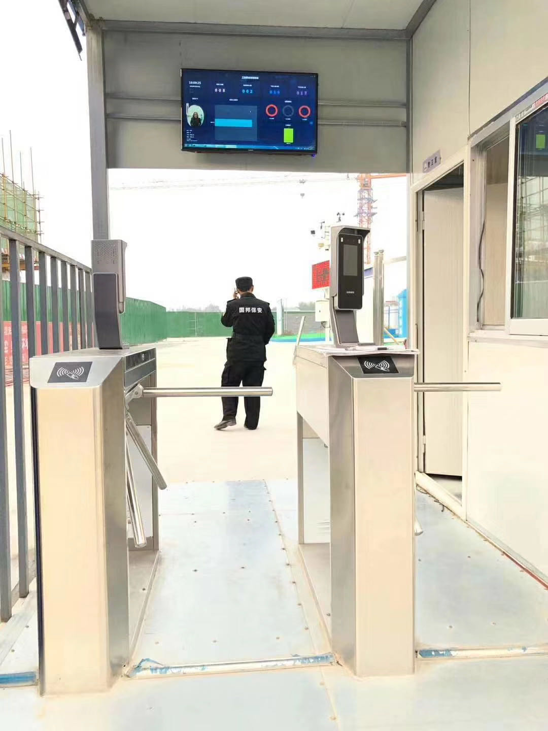 即墨小區(qū)門禁三輥閘膠南三輥閘批發(fā)膠州圖書館人員通道三輥閘