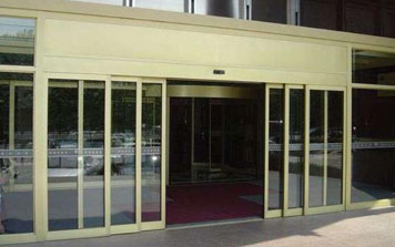 氟碳噴涂套疊自動(dòng)門(mén)