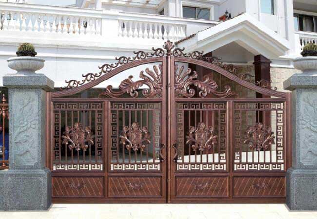 別墅大門(mén)