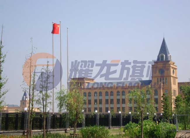 上海金山國際學(xué)校旗桿案例 - 中出網(wǎng)-智能出入口與停車充電門戶