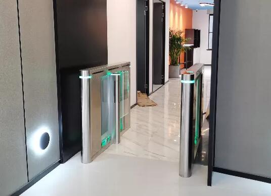 上海優(yōu)秀歷史保護(hù)建筑——中一大樓應(yīng)用鐵軍智能速通門