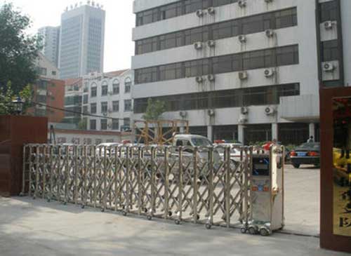 刑警支隊(duì)電動(dòng)伸縮門工程 - 中出網(wǎng)-智能出入口與停車充電門戶