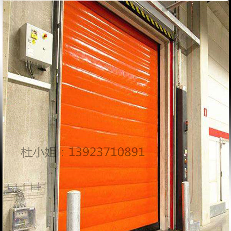 快速冷庫卷簾門安裝效果圖