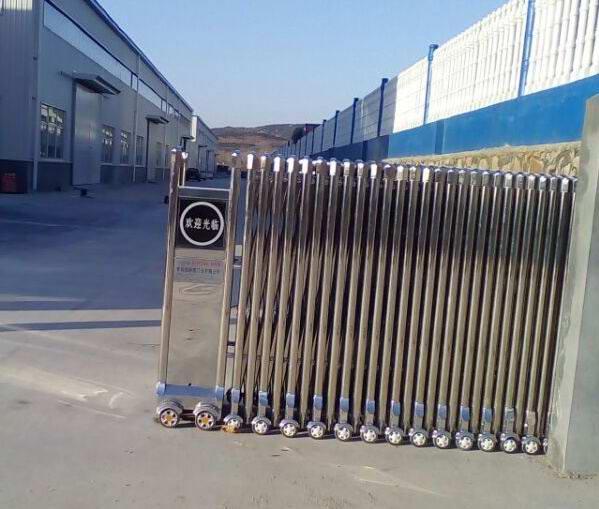 中銳聚合公司伸縮門(mén)案例 - 中出網(wǎng)-智能出入口與停車充電門(mén)戶