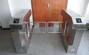 鐵路黃臺貨場通道閘案例 - 中出網(wǎng)-智能出入口與停車充電門戶