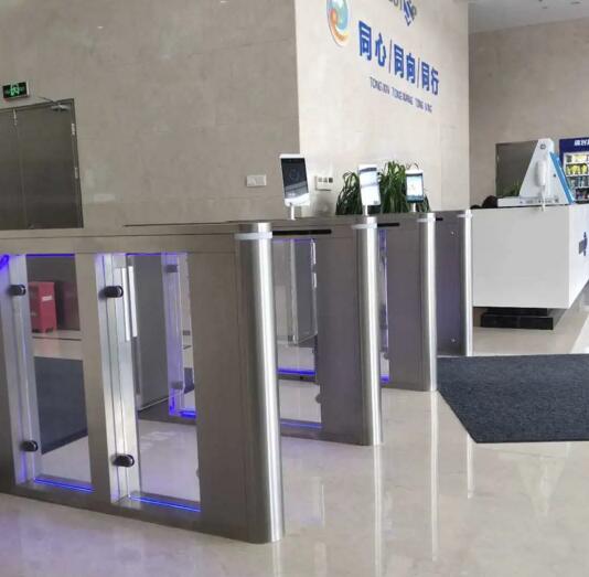 出入口管理之人臉識別閘機(jī)