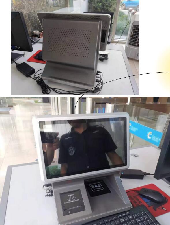 錢(qián)林訪(fǎng)客機(jī)