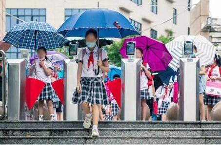 校園出入口如何智慧升級(jí)？熵基科技“鐵閘”強(qiáng)勢(shì)出擊