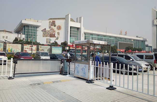 洛陽(yáng)火車(chē)站車(chē)牌識(shí)別系統(tǒng)案例 - 中出網(wǎng)-智能出入口與停車(chē)充電門(mén)戶(hù)