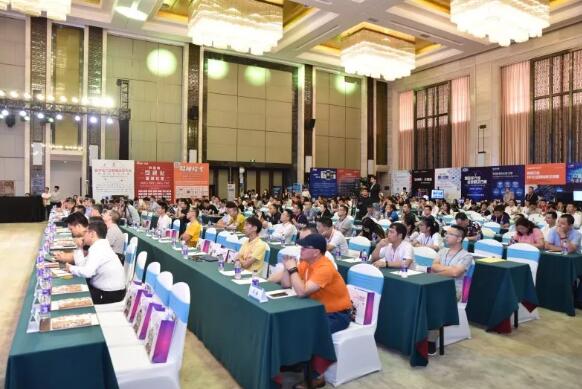 瑞為智慧零售解決方案精彩亮相第四屆中國時尚行業(yè)轉(zhuǎn)型高峰論壇