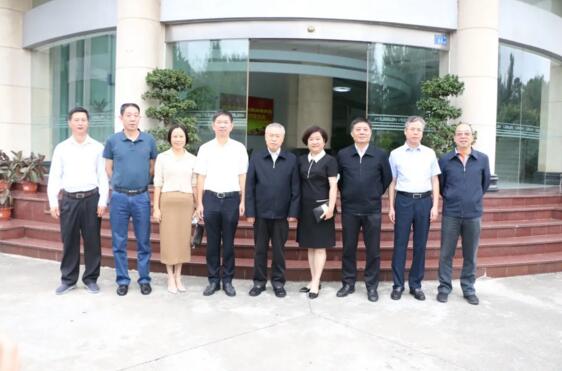 第十三屆全國(guó)人大常委趙憲庚率“國(guó)家標(biāo)準(zhǔn)化發(fā)展戰(zhàn)略研究”項(xiàng)目組至立林調(diào)研