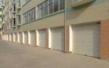 車庫門 - 車庫門