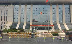 云南高級(jí)人民法院升降柱案例 - 中出網(wǎng)-智能出入口與停車充電門(mén)戶