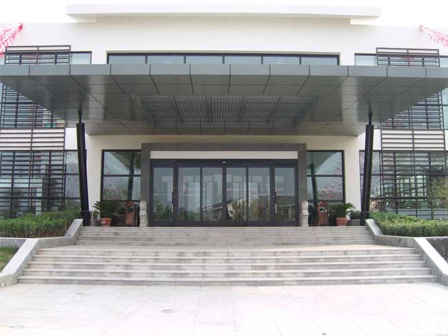 威海天沐自動門案例 - 中出網(wǎng)-智能出入口與停車充電門戶