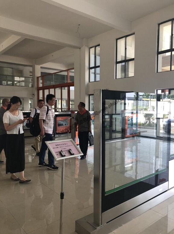 菲勒自動(dòng)門歡迎松下一行人員來調(diào)研