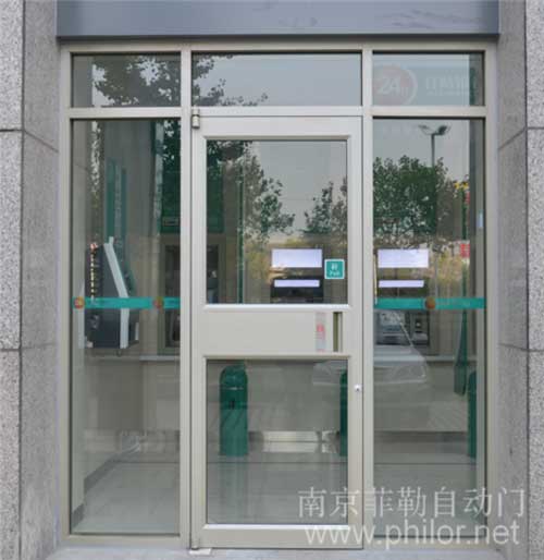 肯德基型材門(mén)