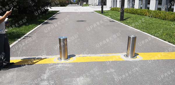 中國(guó)石油檔案館全自動(dòng)升降路樁項(xiàng)目 - 中出網(wǎng)-智能出入口與停車充電門戶