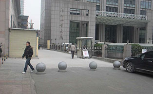 河南工會(huì)大廈崗?fù)すこ贪咐?- 中出網(wǎng)-智能出入口與停車充電門戶