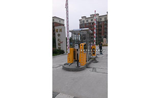 開封尉氏洧川中心社區(qū)崗?fù)すこ贪咐?- 中出網(wǎng)-智能出入口與停車充電門戶