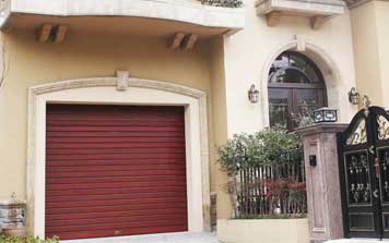 豪華電動(dòng)車(chē)庫(kù)門(mén)