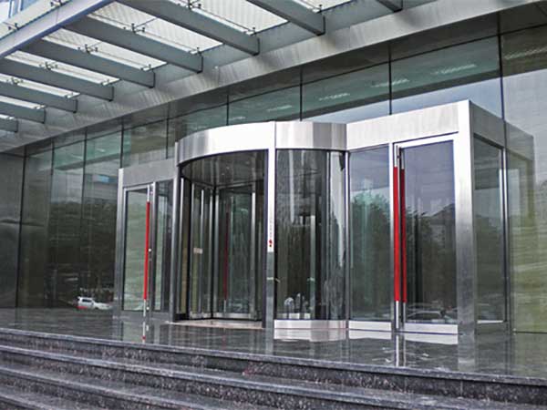 沈陽環(huán)球國際大廈 - 中出網(wǎng)-智能出入口與停車充電門戶