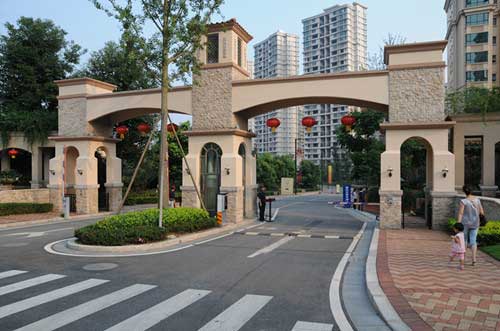 成都雅居樂(lè)停車場(chǎng)系統(tǒng)案例 - 中出網(wǎng)-智能出入口與停車充電門(mén)戶