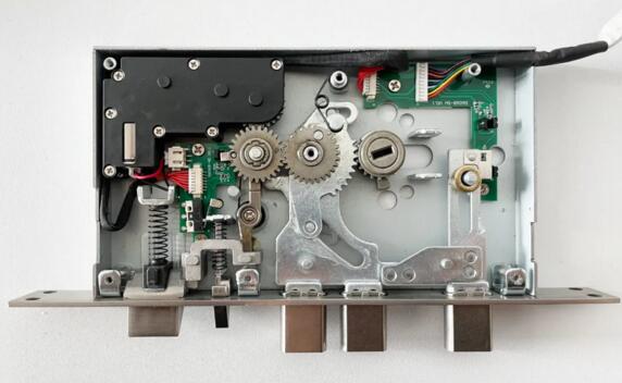亞太天能全自動鎖體內(nèi)部