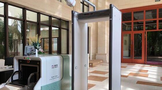 同方威視Kylin Care防疫安全衛(wèi)士在海南自貿(mào)區(qū)醫(yī)院首次實(shí)現(xiàn)應(yīng)用