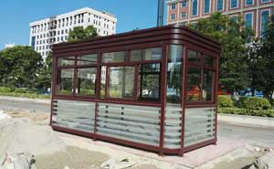 晉江和平廣場鋼結(jié)構(gòu)崗?fù)ぐ咐?- 中出網(wǎng)-智能出入口與停車充電門戶