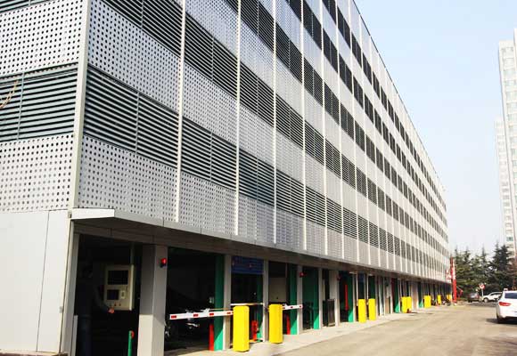 濰坊市高新區(qū)管委會6層機械式平面移動立體車庫案例 - 中出網(wǎng)-智能出入口與停車充電門戶