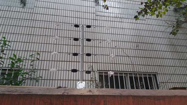 西安武警工程大學(xué)電子圍欄周界防盜案例 - 中出網(wǎng)-智能出入口與停車(chē)充電門(mén)戶(hù)