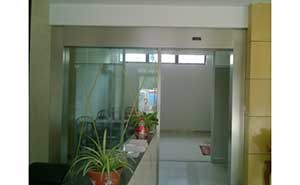 合肥市淝河路自動門案例 - 中出網(wǎng)-智能出入口與停車充電門戶