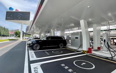 貴陽液冷超充站