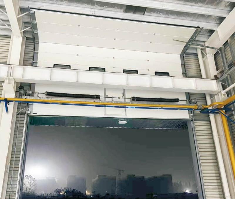 硬質(zhì)快速門