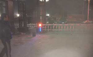 鴉鴻橋紅綠燈道閘案例 - 中出網(wǎng)-智能出入口與停車充電門戶